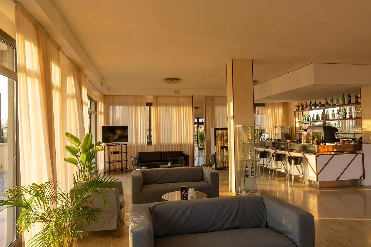 Hotel Atlas Cesenatico 3*,  Włochy