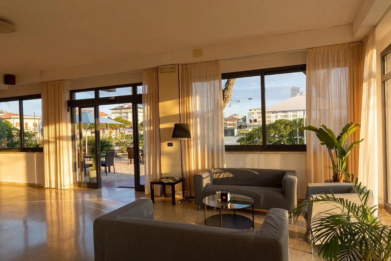 Hotel Atlas Cesenatico 3*,