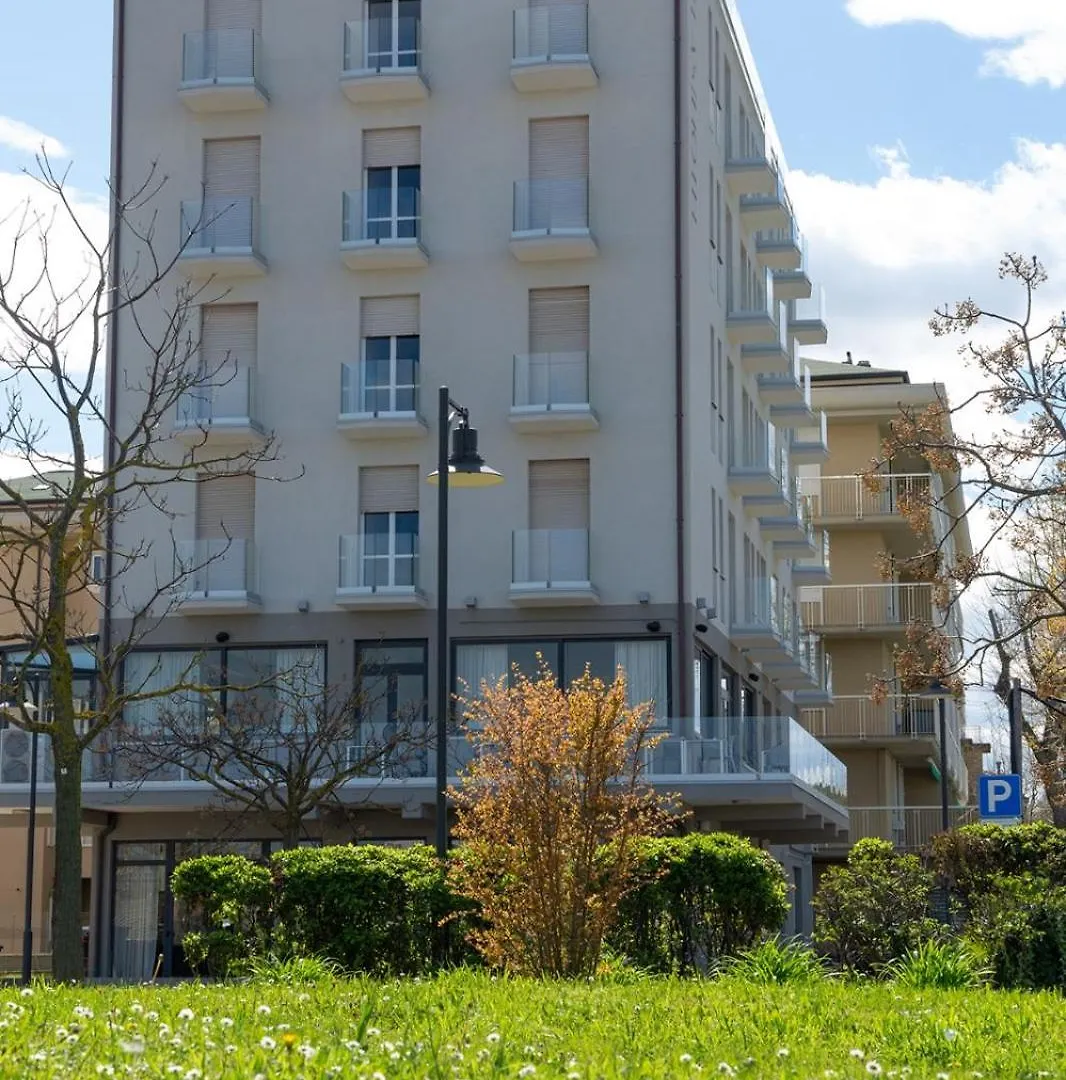 Hotel Atlas Cesenatico 3*,