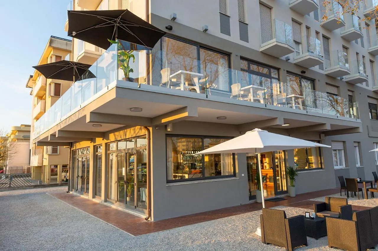 ***  Hotel Atlas Cesenatico Italy